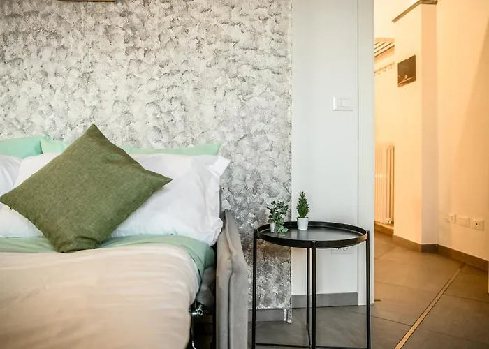 B24 Attico Con Free Wifi & Parking - Vicino A Bologna Fiera, Lugo Hospital Maria, Ravenna Daire